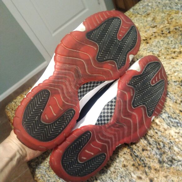 Nike Air Jordan 11 Retro Bred 14 Playoff Black Red White Shoes 378037-010 Sz 9.5 main image 7